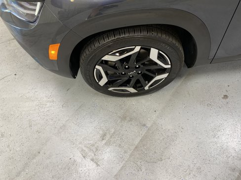 Used 2024 Kia Seltos SX w/ SX Sunroof Package image 11