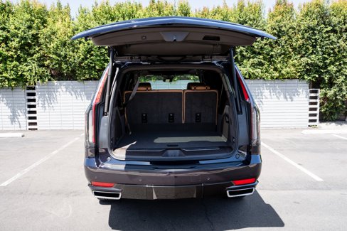 Used 2022 Cadillac Escalade ESV Premium Luxury image 32
