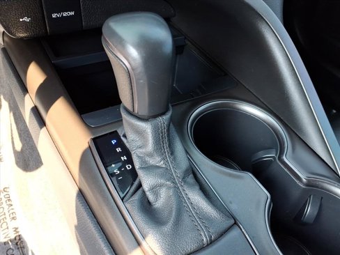 Used 2021 Toyota Camry SE image 23