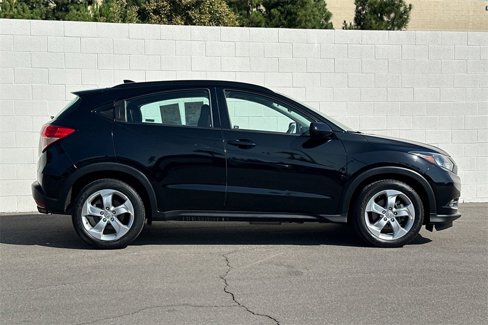 Used 2016 Honda HR-V LX image 6