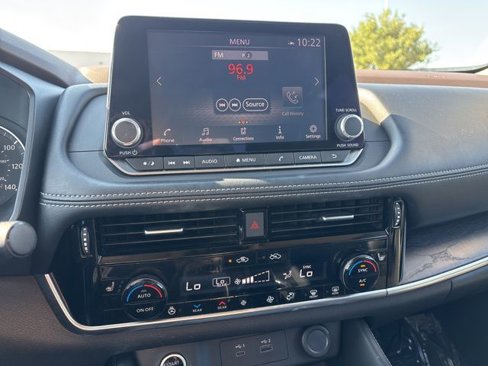 Certified 2021 Nissan Rogue SL image 17