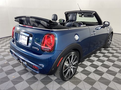 Used 2021 MINI Cooper S w/ Sidewalk Package image 16
