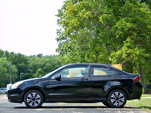 Used 2009 Ford Focus SES image 8