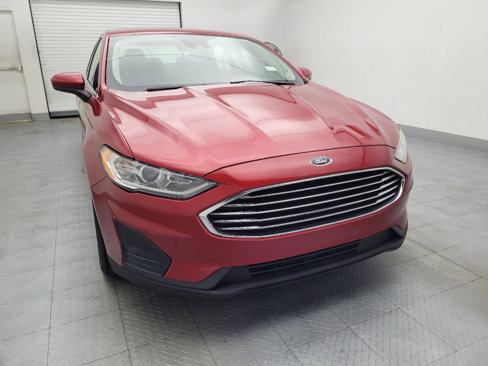 Used 2020 Ford Fusion SE image 14