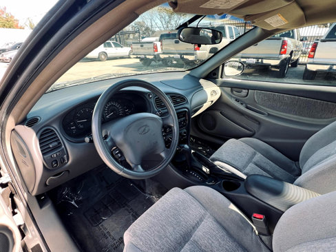 Used 2002 Oldsmobile Alero GL image 23