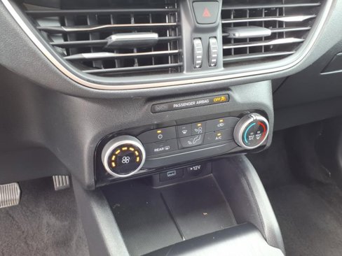 Used 2022 Ford Escape SE image 23