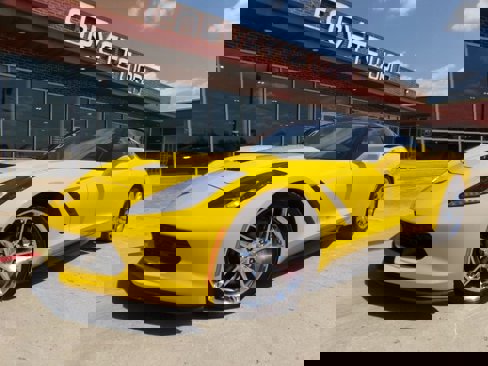 Used 2015 Chevrolet Corvette Stingray Coupe image 1