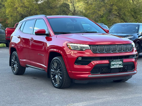 Used 2022 Jeep Compass Limited w/ (RED) Package image 3