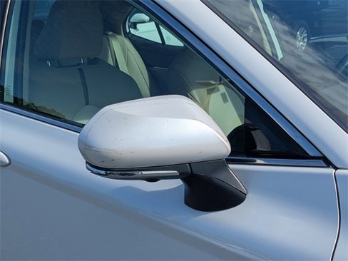 Used 2020 Toyota Camry XLE image 10