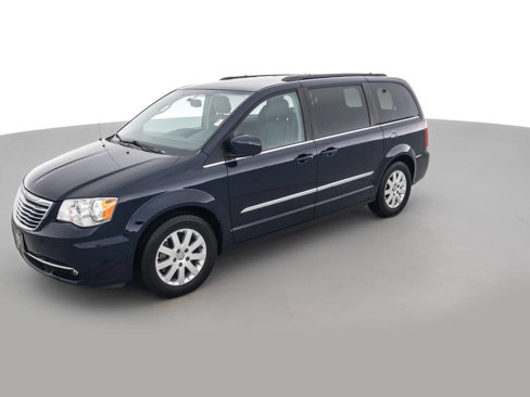 Used 2016 Chrysler Town & Country Touring image 9