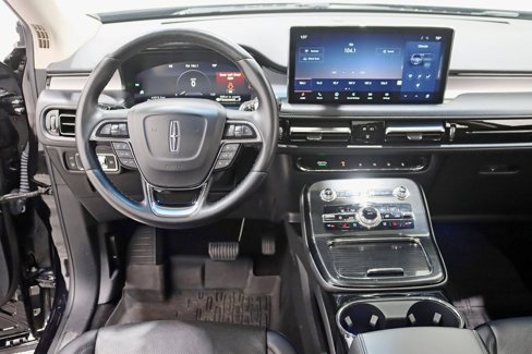 Used 2022 Lincoln Nautilus Reserve w/ Monochromatic Package image 13