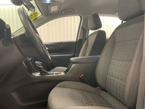 Used 2022 Chevrolet Equinox LT image 9