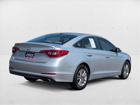 Used 2016 Hyundai Sonata SE image 5