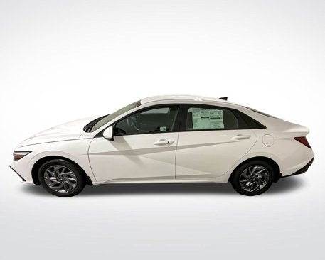 New 2025 Hyundai Elantra Blue image 9
