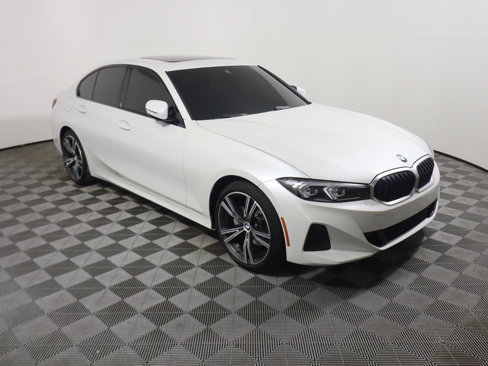 Used 2023 BMW 330i Sedan w/ Premium Package image 7