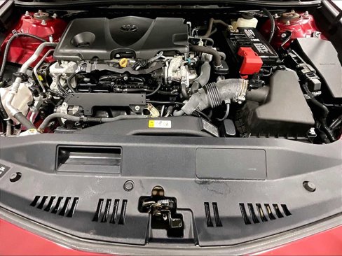 Used 2018 Toyota Camry LE image 29