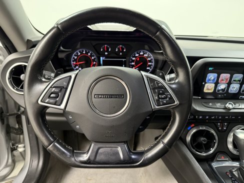 Used 2018 Chevrolet Camaro LT image 16