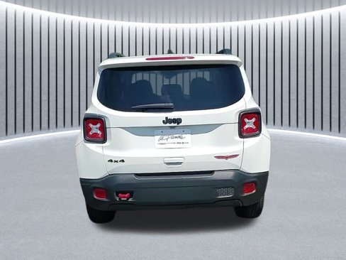 Used 2023 Jeep Renegade Trailhawk image 5