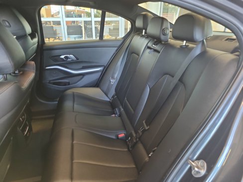 Used 2021 BMW 330i xDrive Sedan w/ Convenience Package image 16