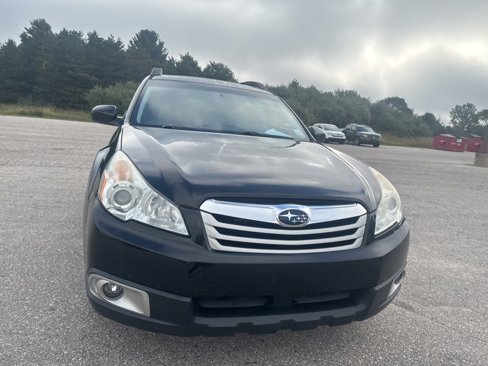 Used 2010 Subaru Outback 2.5i Premium w/ Popular Equipment Group 1B image 25