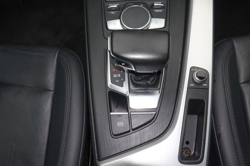 Used 2017 Audi A4 2.0T Premium image 21
