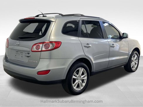 Used 2010 Hyundai Santa Fe SE image 3