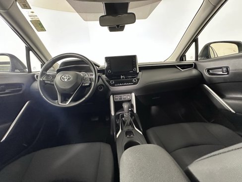 Used 2022 Toyota Corolla Cross LE image 15