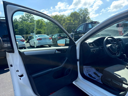 Used 2018 Volkswagen Jetta S image 10