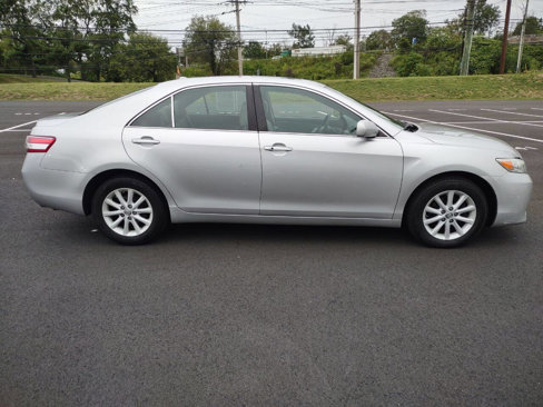 Used 2010 Toyota Camry XLE image 5