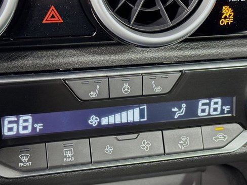 Certified 2025 Nissan Sentra SV image 21