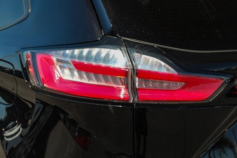 Used 2022 Ford Edge ST-Line image 9
