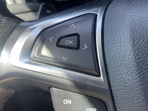 Used 2018 Ford Fusion SE w/ Equipment Group 201A image 25