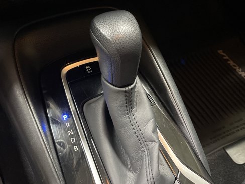 Used 2020 Toyota Corolla LE image 26