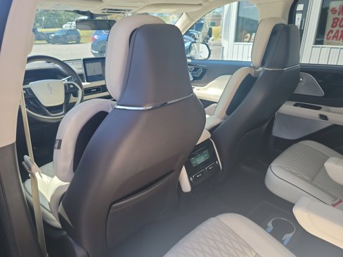 Used 2020 Lincoln Aviator Black Label w/ Dynamic Handling Package image 29