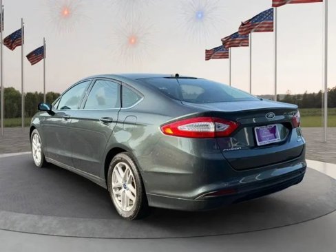 Used 2016 Ford Fusion SE image 7