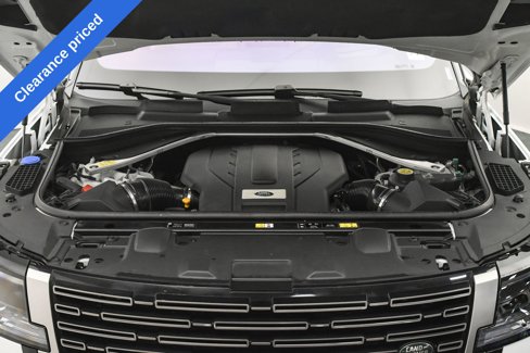 Used 2023 Land Rover Range Rover Long Wheelbase SE image 32