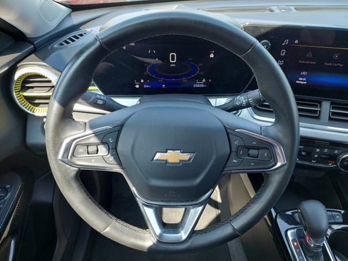 Used 2024 Chevrolet Trax LT w/ Driver Confidence Package image 21