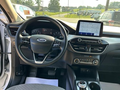 Used 2020 Ford Escape SE image 11