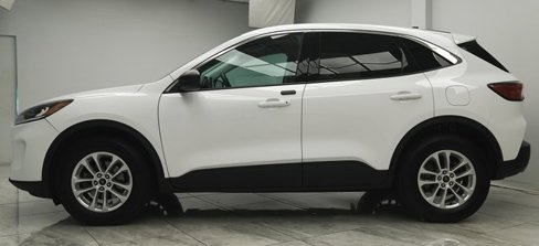 Used 2022 Ford Escape SE image 9