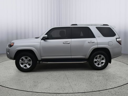 Used 2019 Toyota 4Runner SR5 image 4