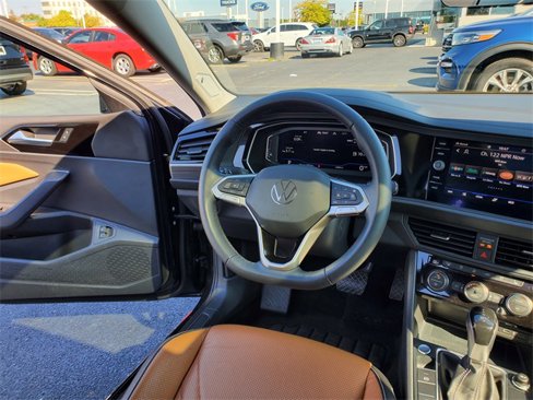 Used 2022 Volkswagen Jetta SEL image 9