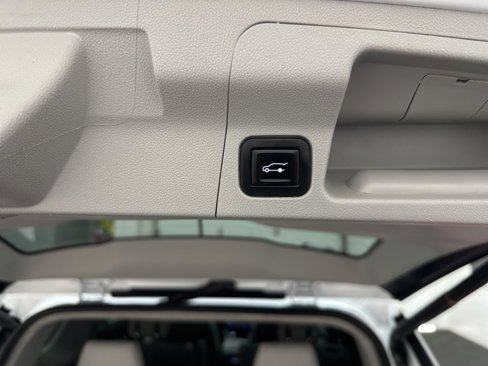 Used 2019 GMC Acadia SLT image 39