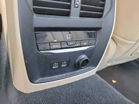 Used 2019 BMW 330i Sedan w/ Premium Package image 19