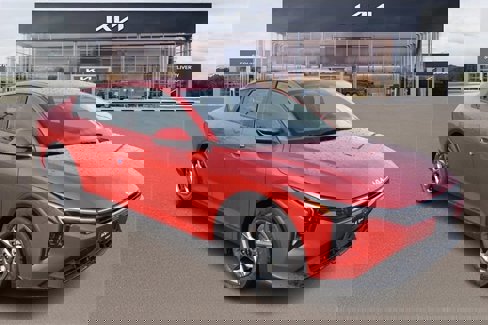 New 2025 Kia K4 LXS image 1