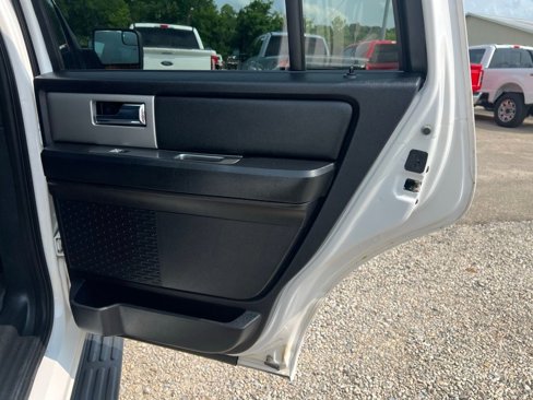 Used 2016 Ford Expedition XLT w/ Equipment Group 202A image 18