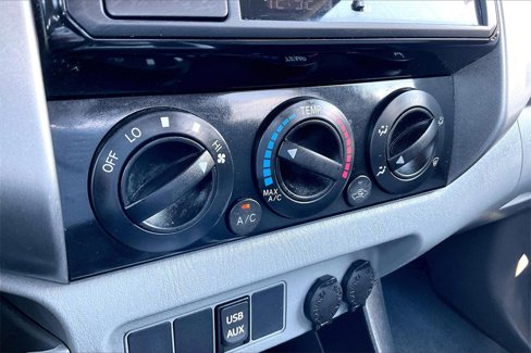 Used 2014 Toyota Tacoma PreRunner image 33