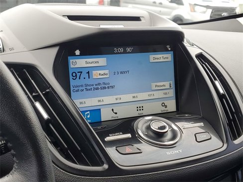 Used 2017 Ford Escape Titanium image 13
