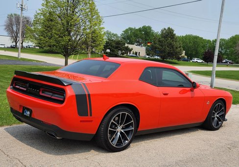 Used 2016 Dodge Challenger R/T Scat Pack w/ Leather Interior Group image 10