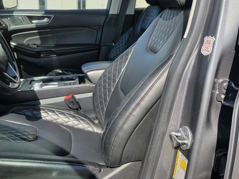 Used 2024 Ford Edge Titanium image 14