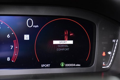 New 2025 Acura Integra image 13